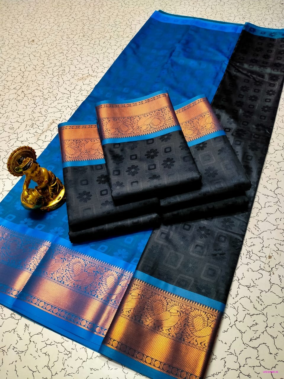 Poonthamil sarees